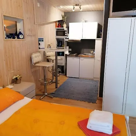Apartment B Und E Roeck
